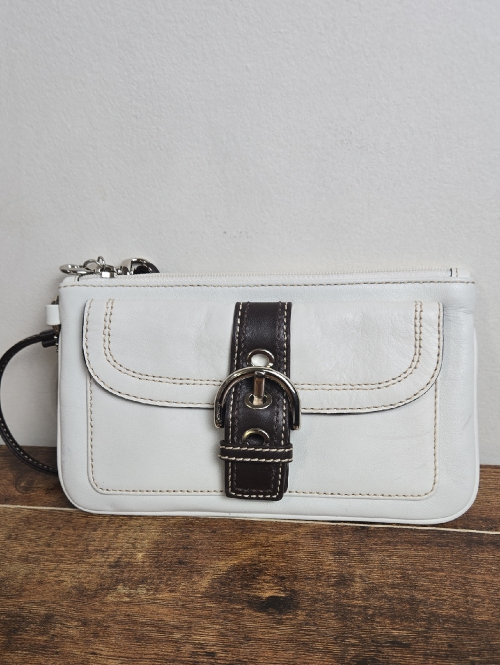 Coach White and Dark Brown Leather Wristlet Clutch